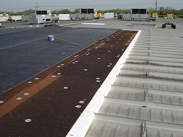 EPDM roofing contractors 4